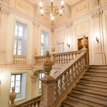 Royal Palace 5*