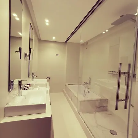 Royal Palace Hotel 5*