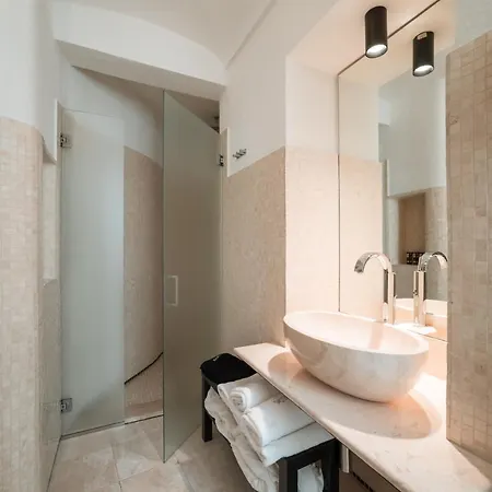 Royal Palace 5*