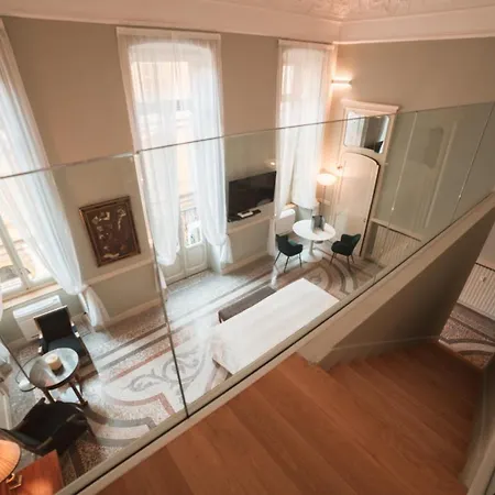 Royal Palace Hotell 5*