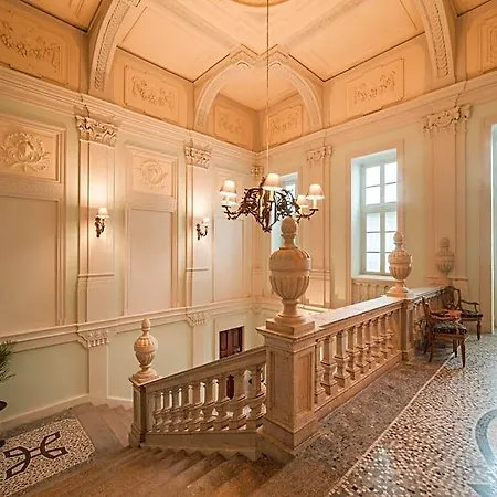 Szálloda Royal Palace 5*