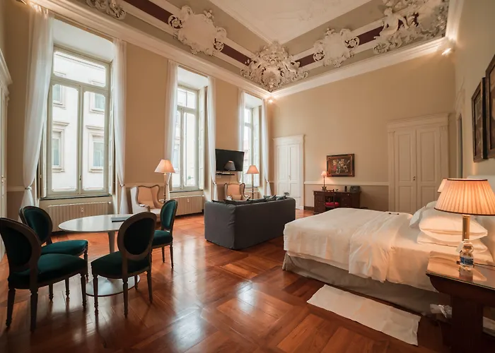Royal Palace 5*